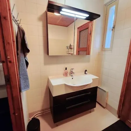 Rauhallinen Kolmio, Autokatospaikka Apartamento *